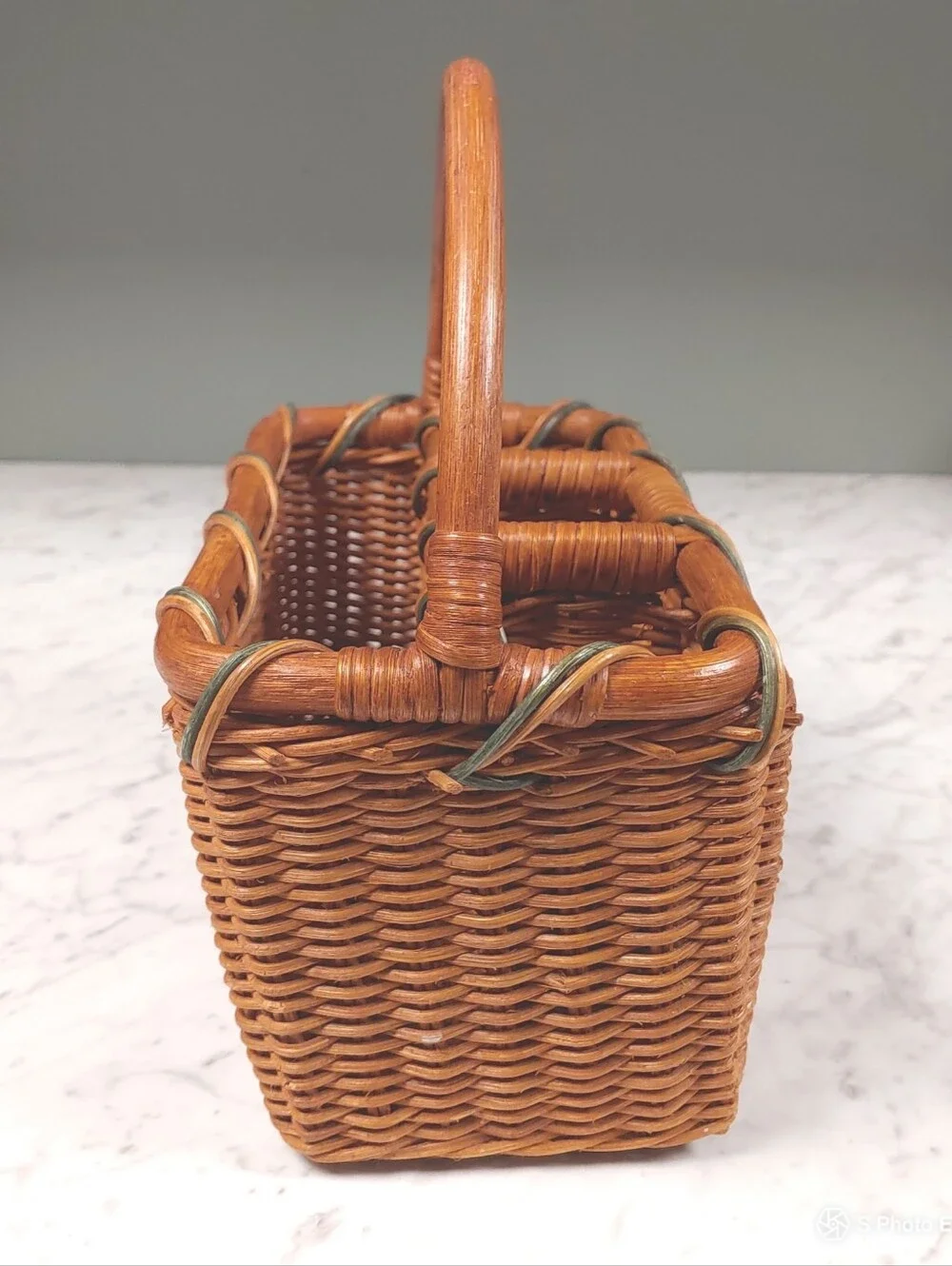 Wicker woven cottagecore home oak Basket w/ Handle 4 Compartments utensil caddy